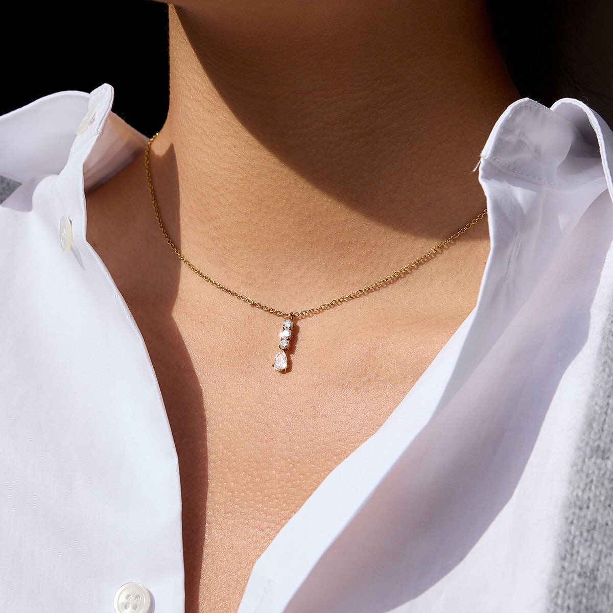 18K Gold High-wattage sparkle Pedant Y Shape Layered Necklace Set