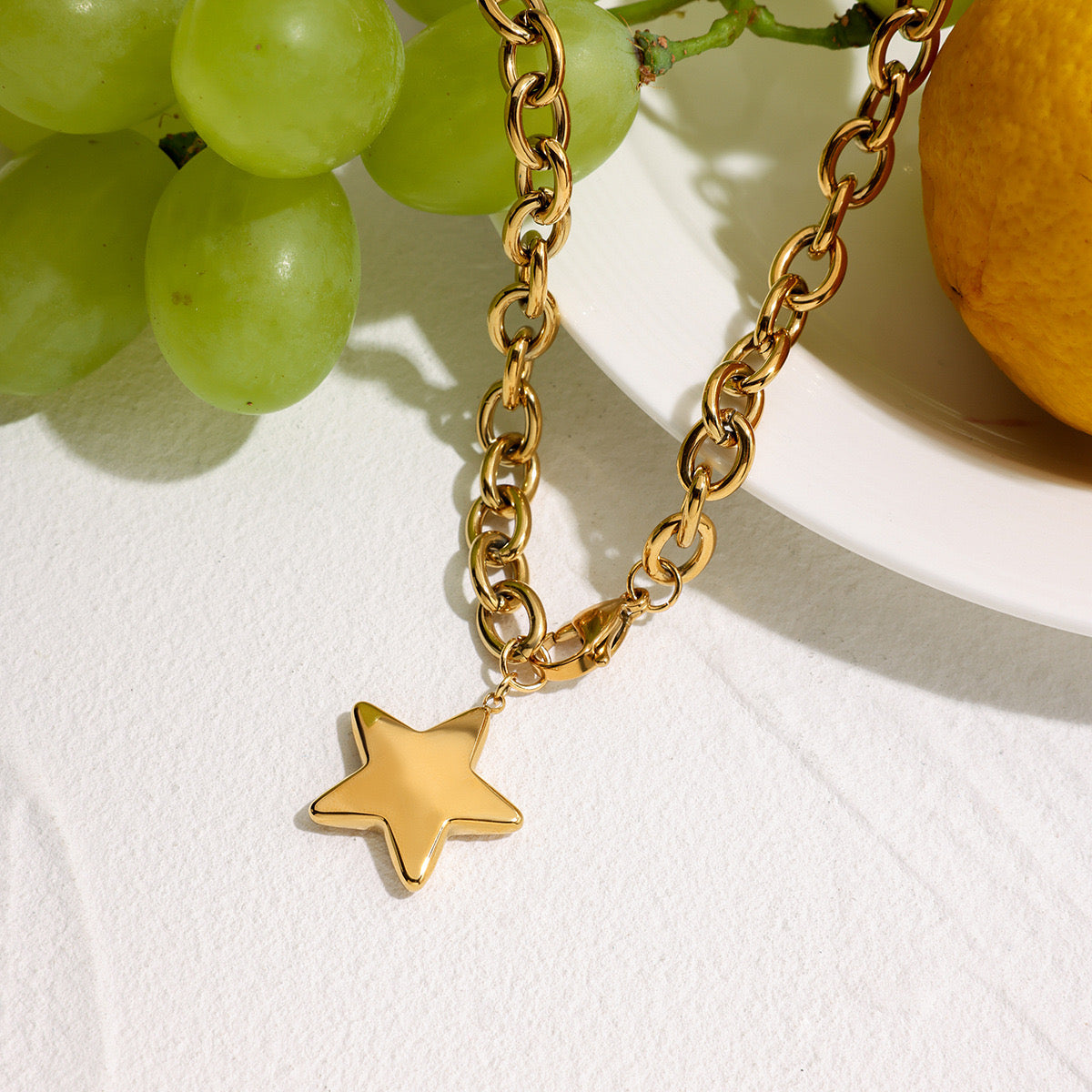 18K Gold Chunky Cable Chain Star Pendant Statement Necklace