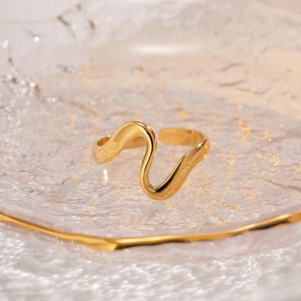 18K Gold Chic Ring