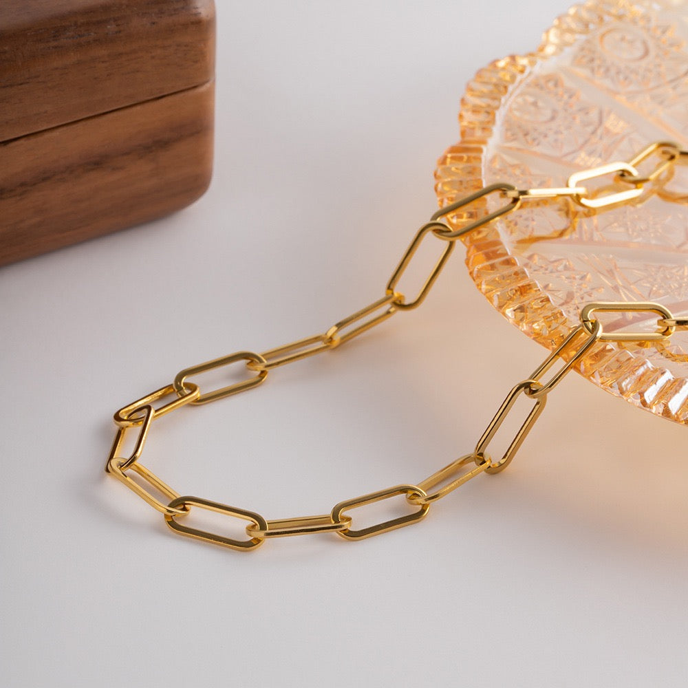 18K Gold Classic Paperclip Chain Necklace