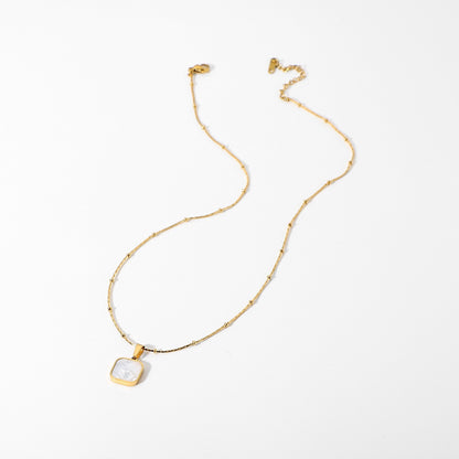 18K Gold Mother of Pearl Dainty Pendant Necklace