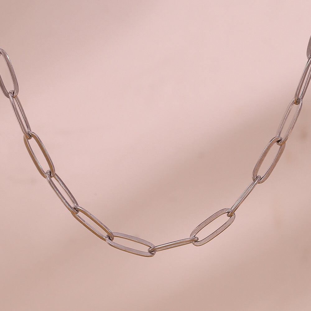 18K Gold Paperclip Necklace