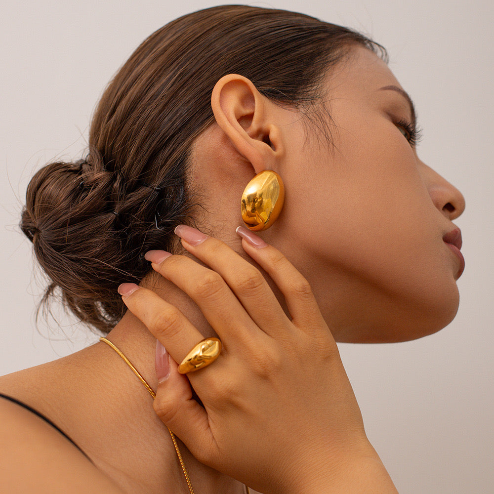 18K Gold Glamour Chunky Statement Stud Earrings