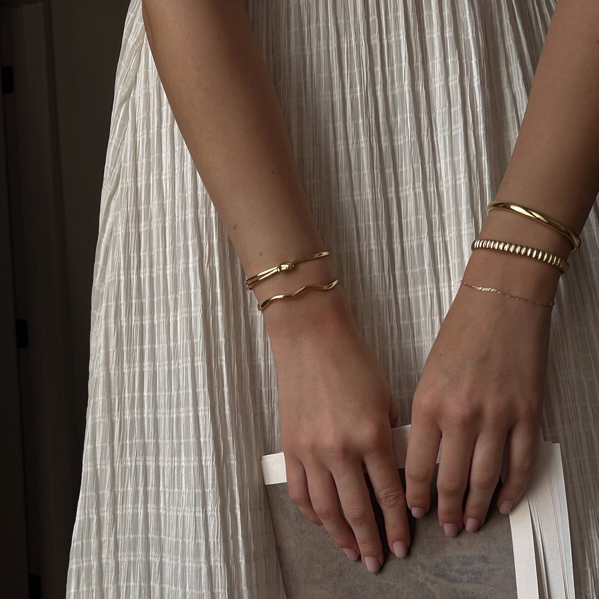 18K Gold Power Play Ribbed Cuff Bangle Paperclip Chain Bracelets Stack