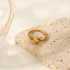 18K Gold Glow Signet Ring