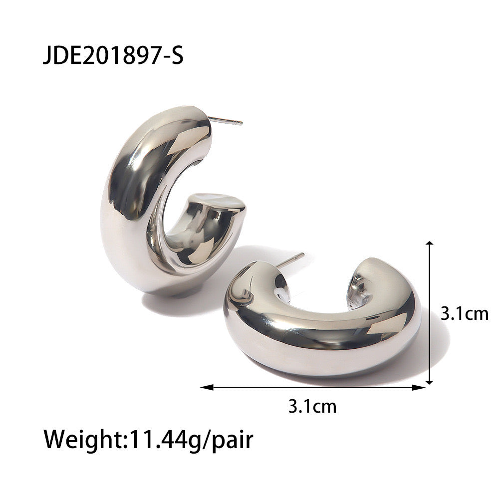 18K Gold Chunky C Shape Huggie Earrings