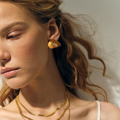 18K Gold Summer Daisy Statement Stud Earrings
