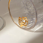18K Gold Unique Wave Band Ring