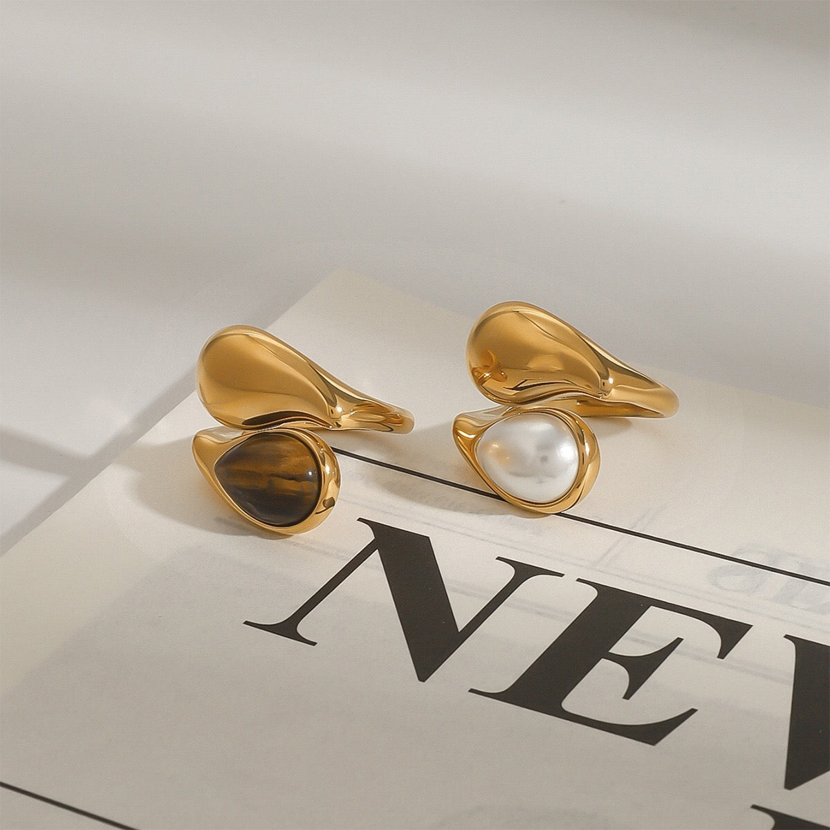 18K Gold Modern Royalty Gemstone Pearl Statement Ring