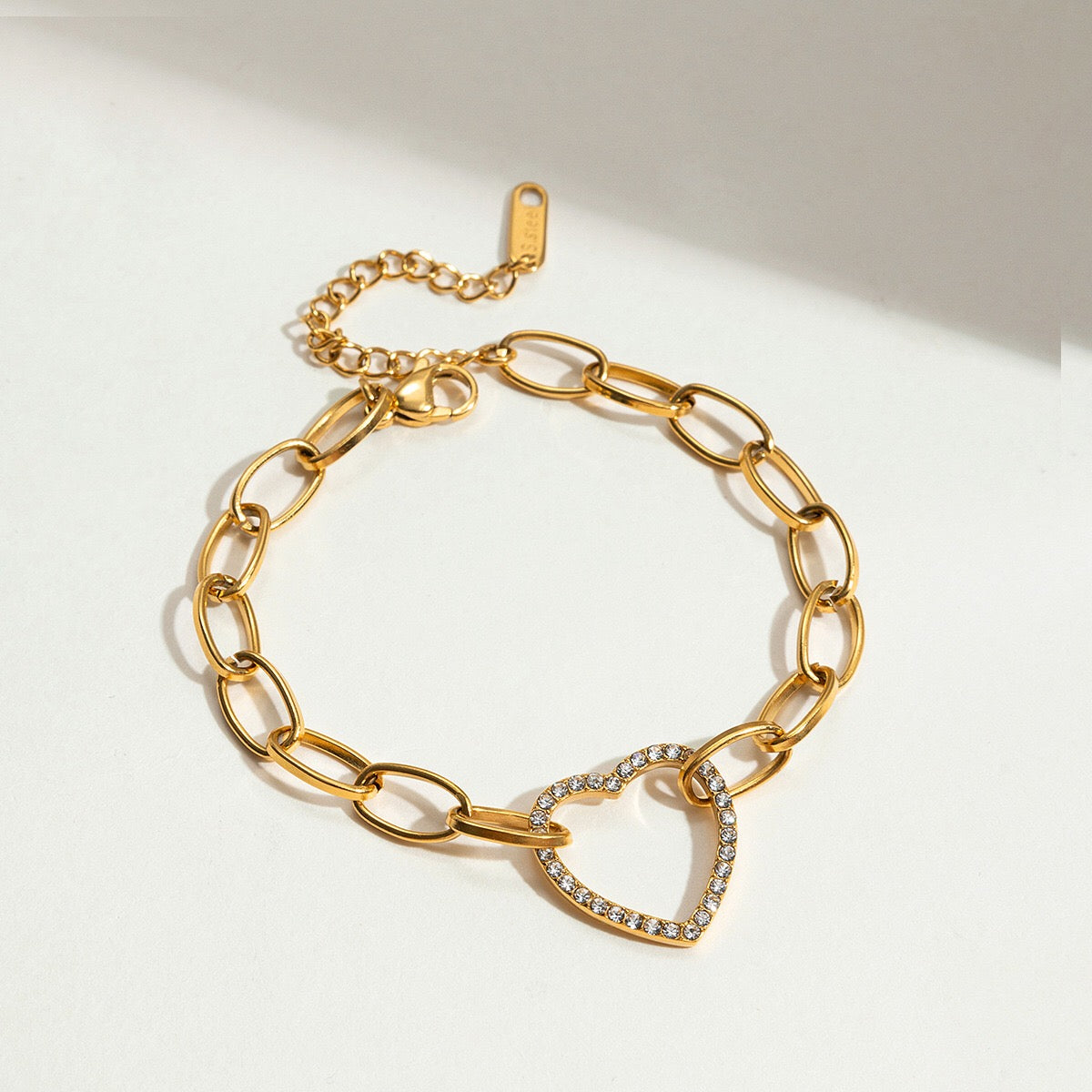 18K Gold Bling Heart Circle Chain Bracelet