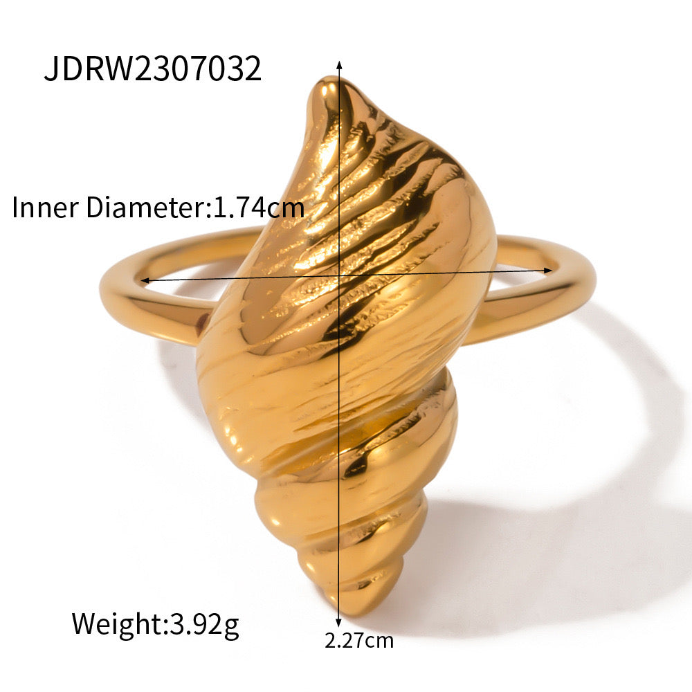 18K Gold Conch Ring