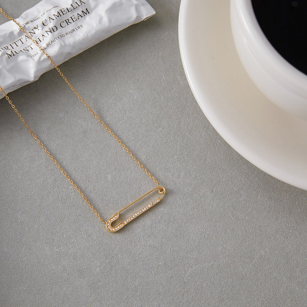 18K Gold Safety Pin Pendant Dainty Chain Layered Necklace Set