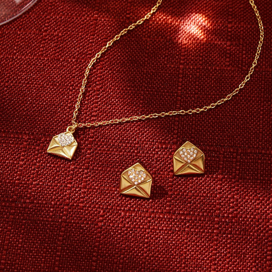 18K Gold Written in Love Bling Heart Pendant Dainty Necklace