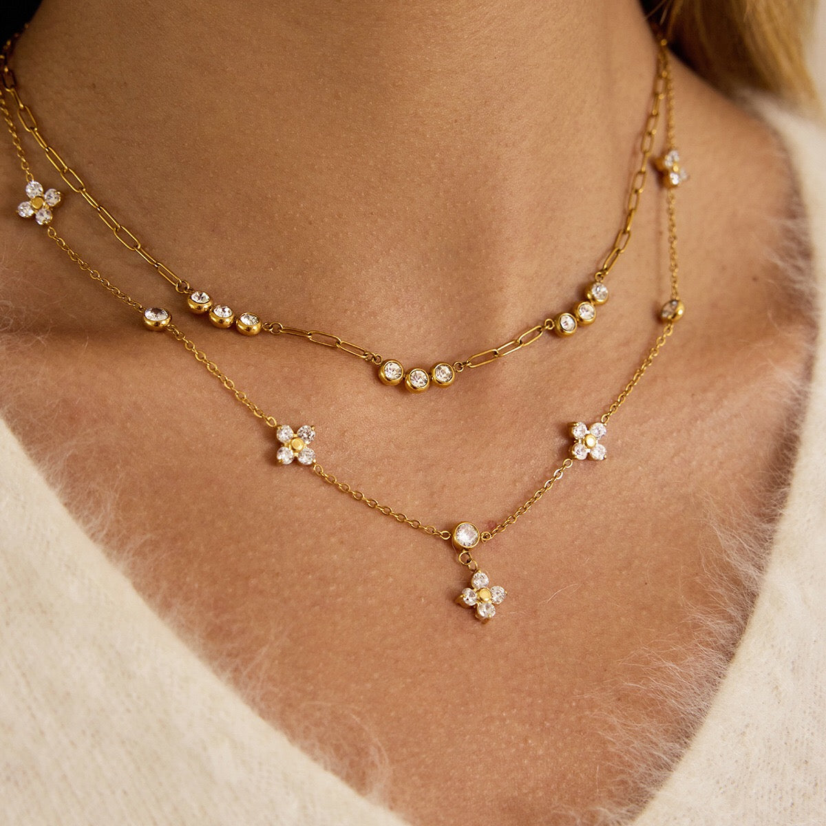 18K Gold Lucky Petal Four Leaf Clover Flower Dainty CZ Necklace