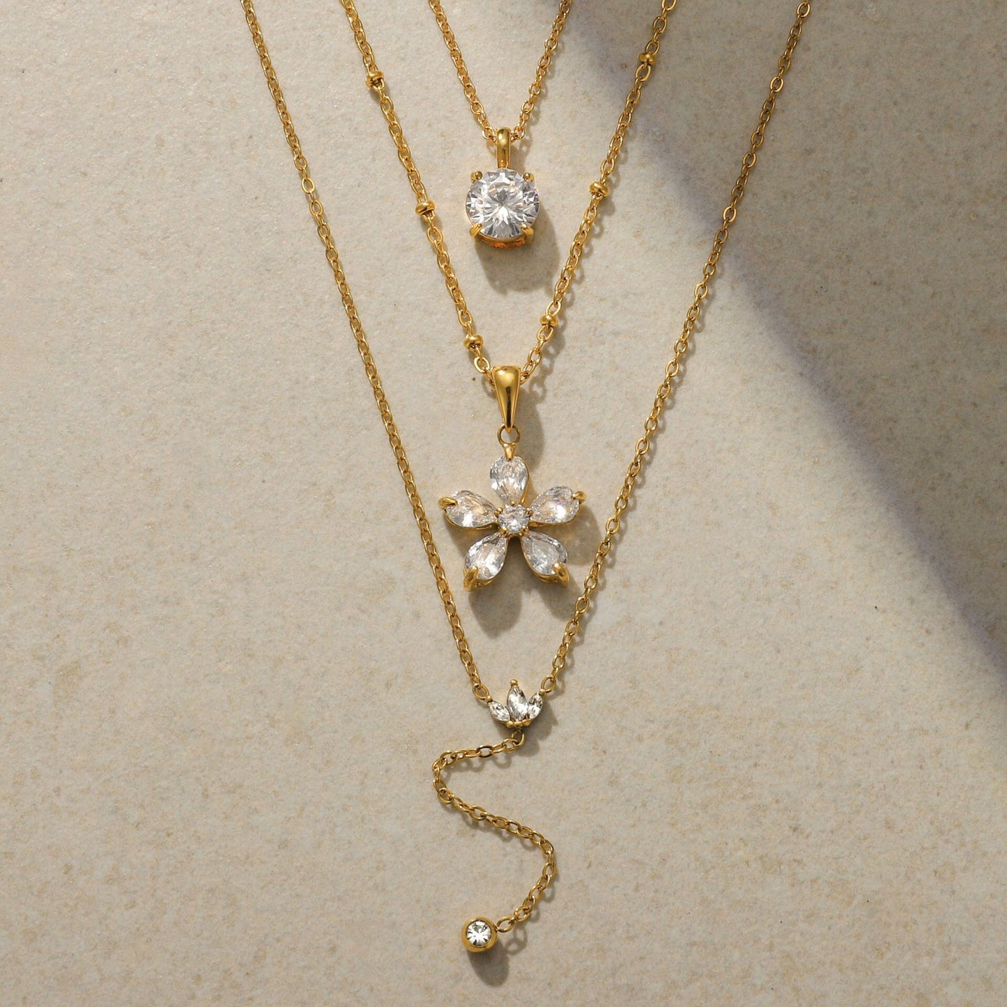 18K Gold Crystal Kiss Flower Pendant Lariat Layered Necklace Set