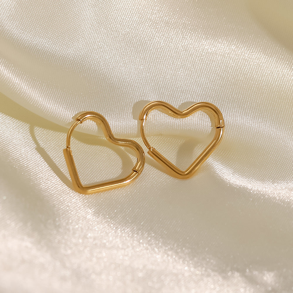 18K Gold Heart Small Hoop Huggie Earrings