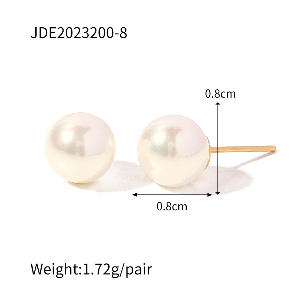 18K Gold Classic Pearl Stud Earrings