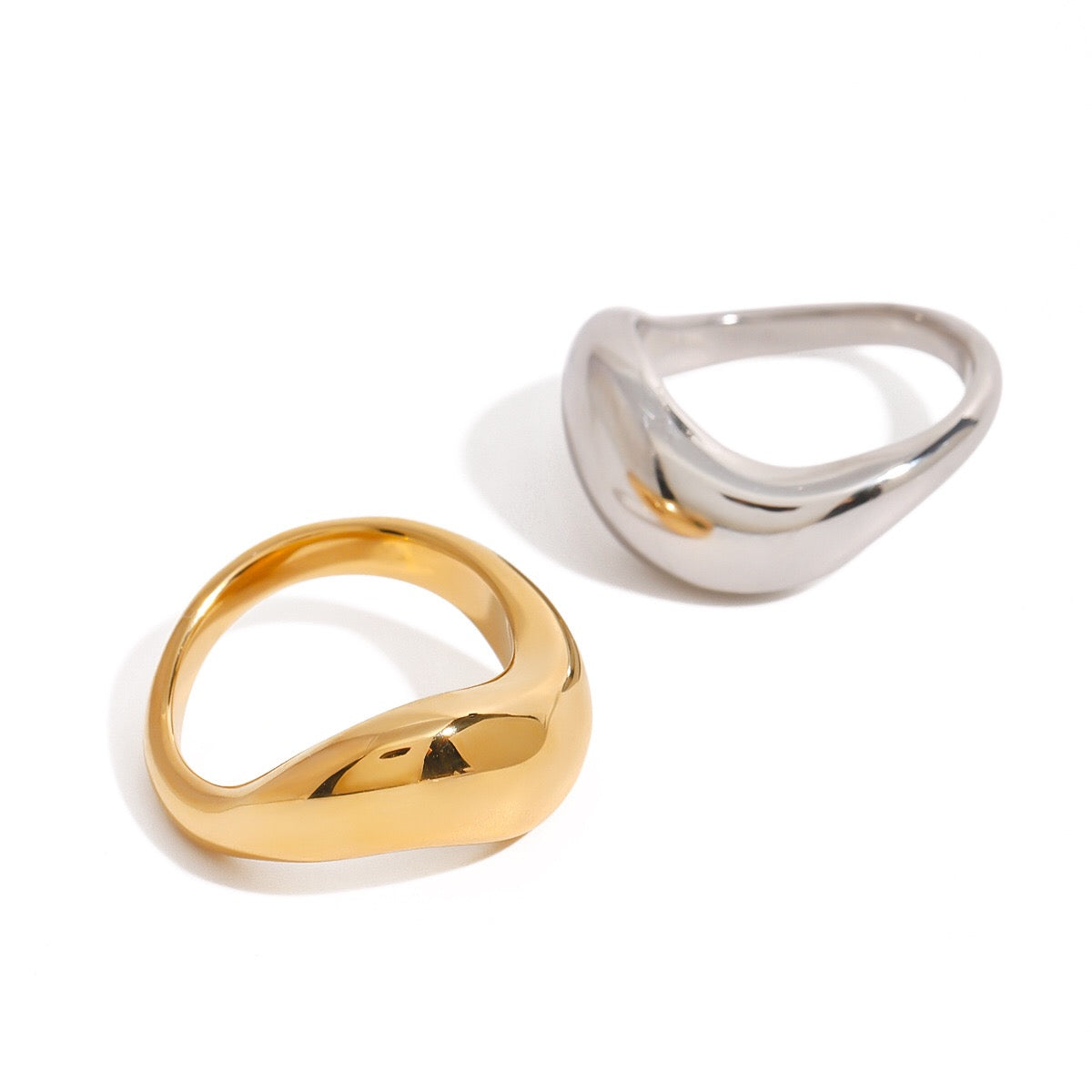 18K Gold Free Flow Puffy Stacking Ring