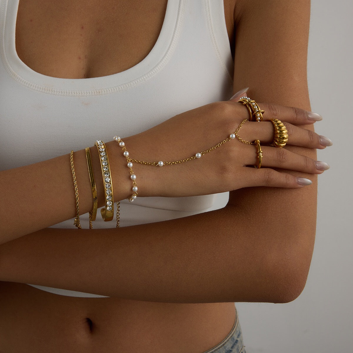 18K Gold Waterproof Elegant Pearl Hand Chain Bracelet