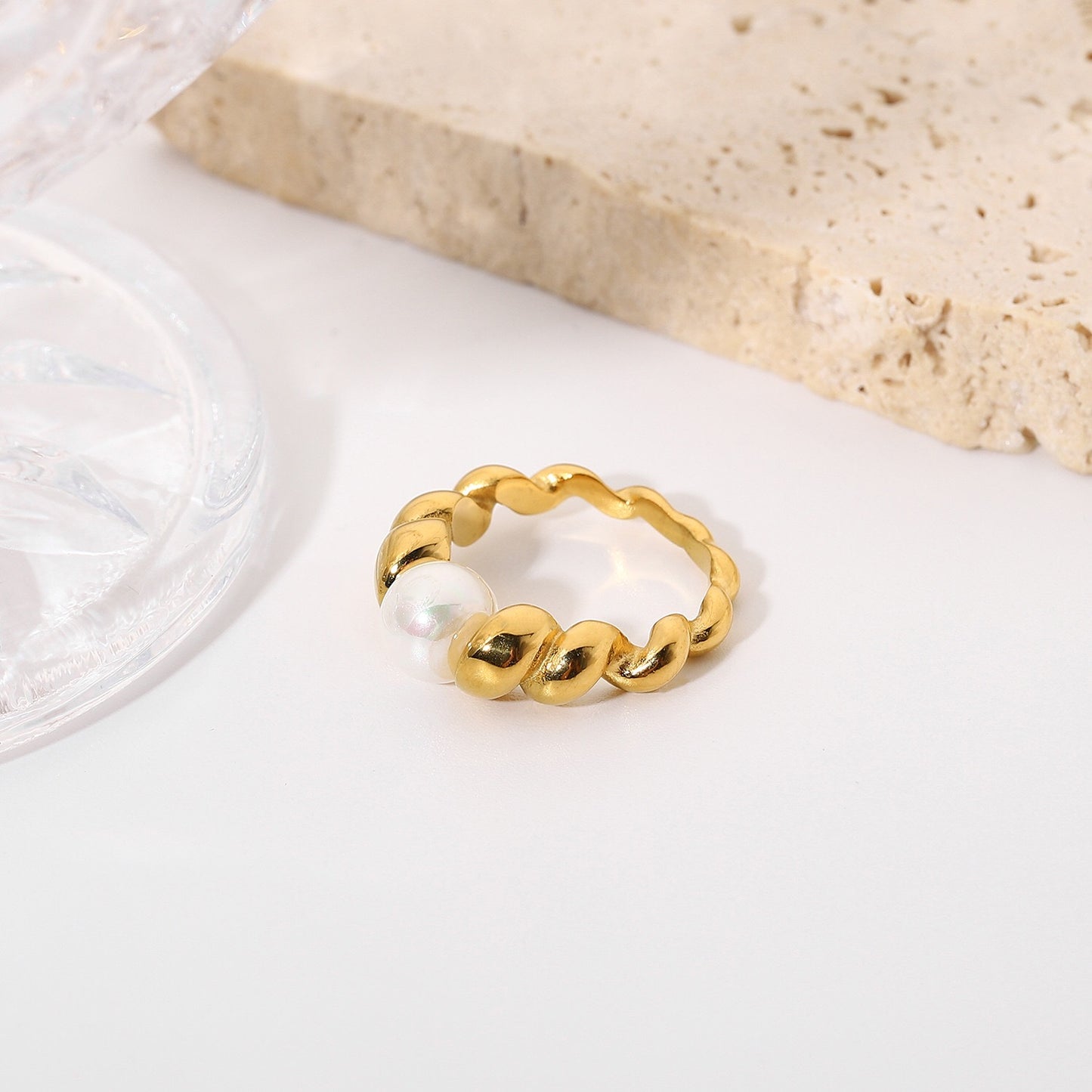 18K Gold Croissant Pearl Ring