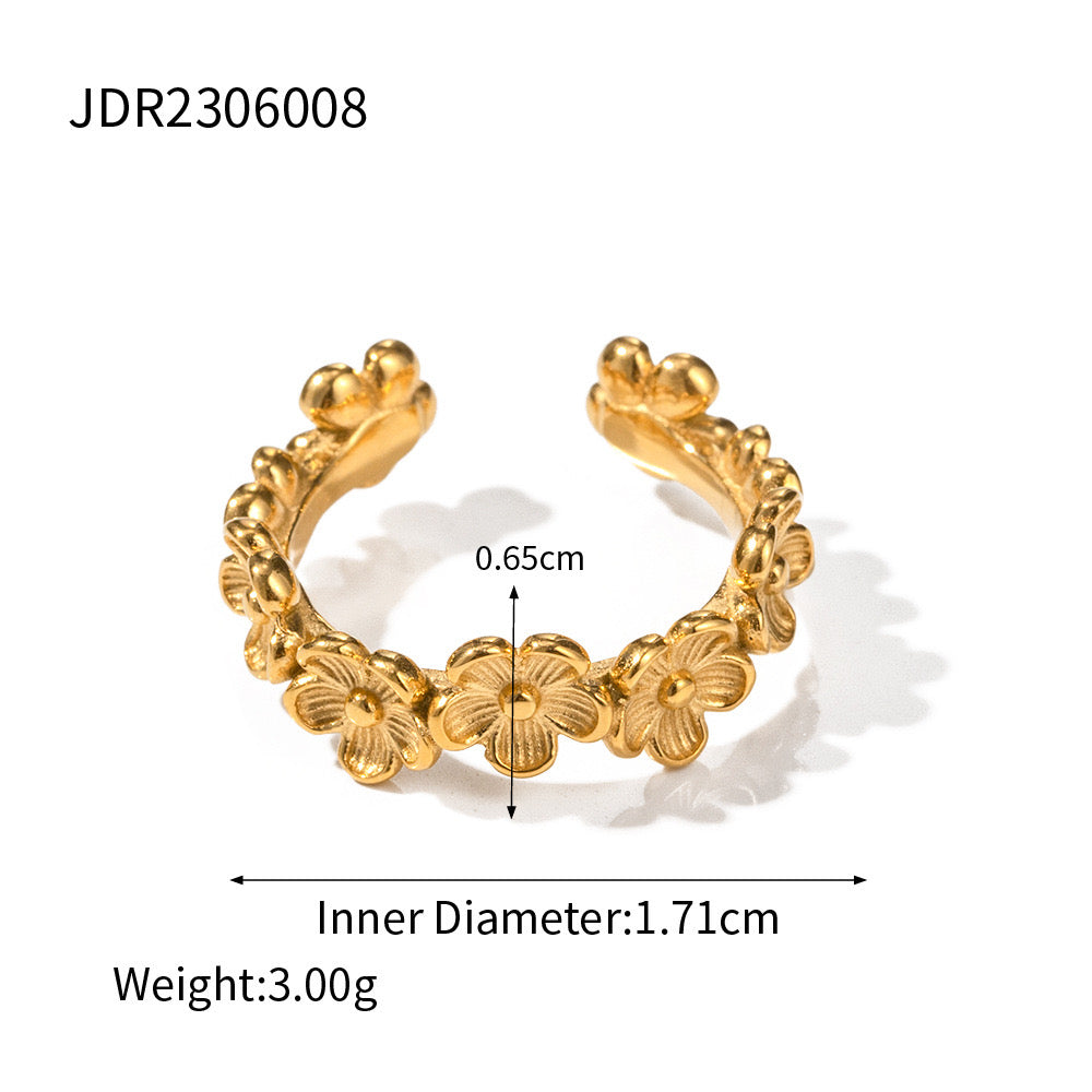 18K Gold Flower Ring