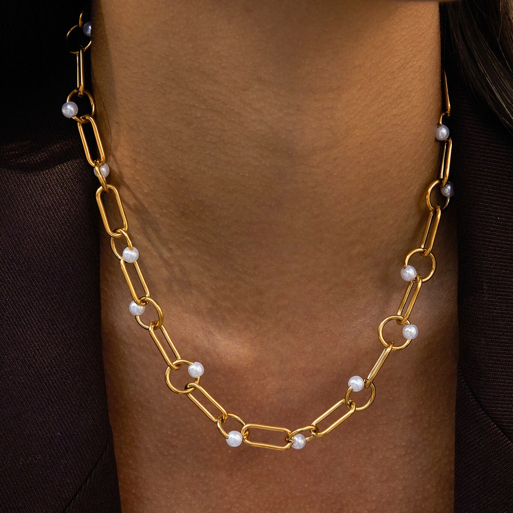 18K Gold Modern Loop Pearl Circle Chain Necklace