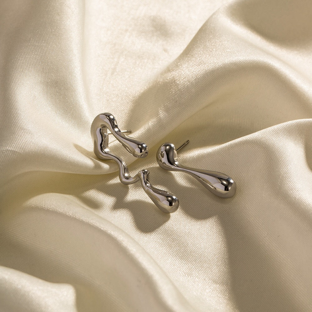18K Gold Mismatched Drip Statement Stud Earrings