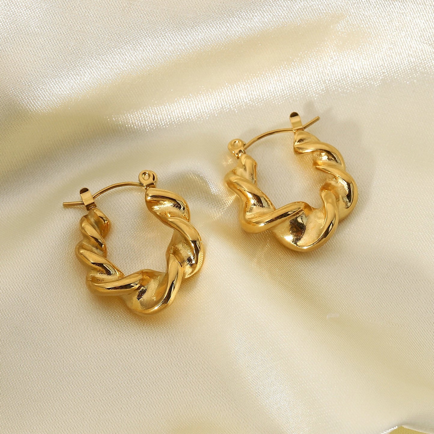 18K Gold Twirl Small Hoop Huggie Earrings