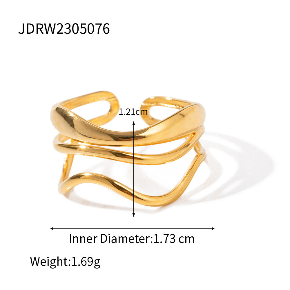 18K Gold Free Spirit Wave Band Ring