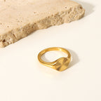 18K Gold Glow Signet Ring