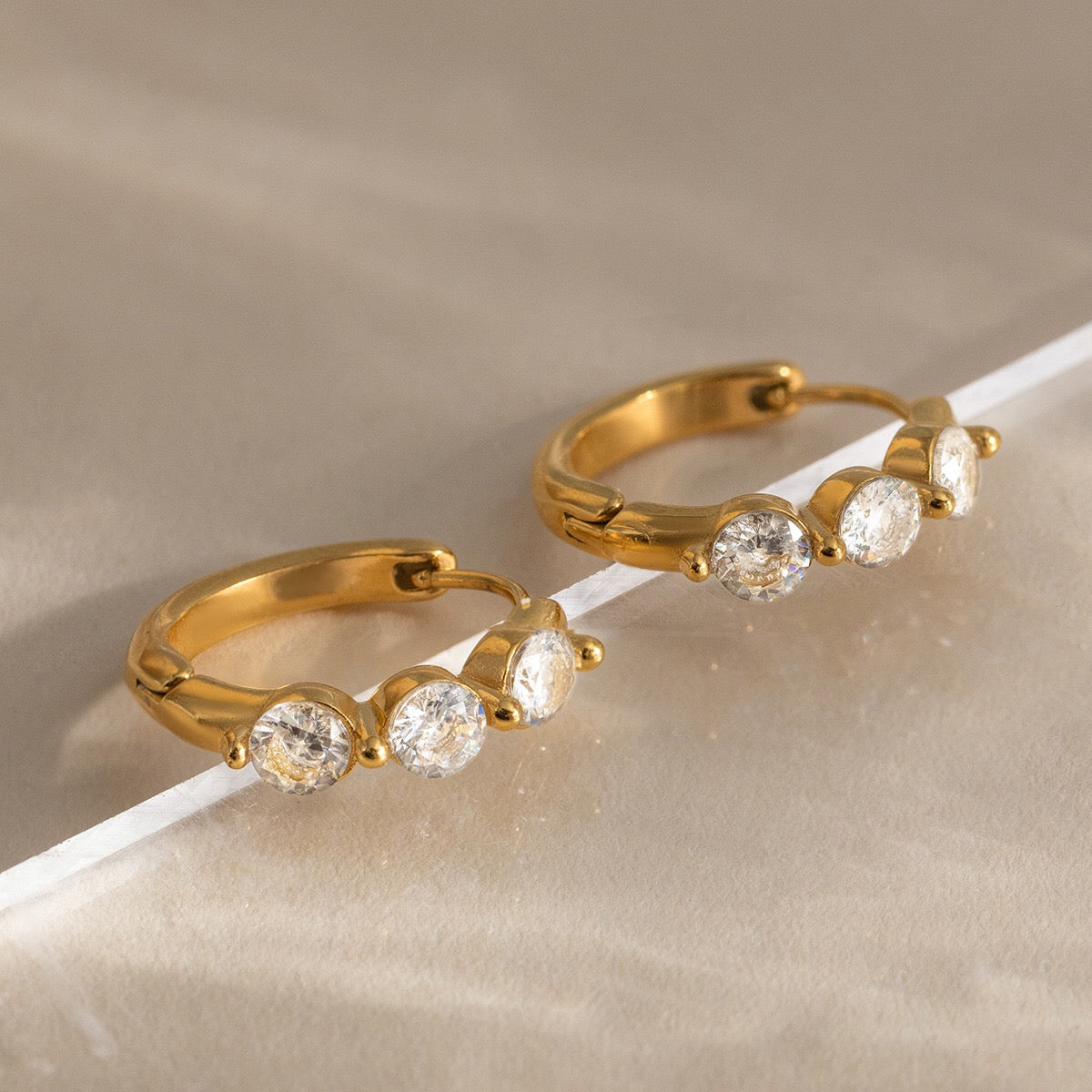 18K Gold Gleam Small Hoop Huggie Earrings