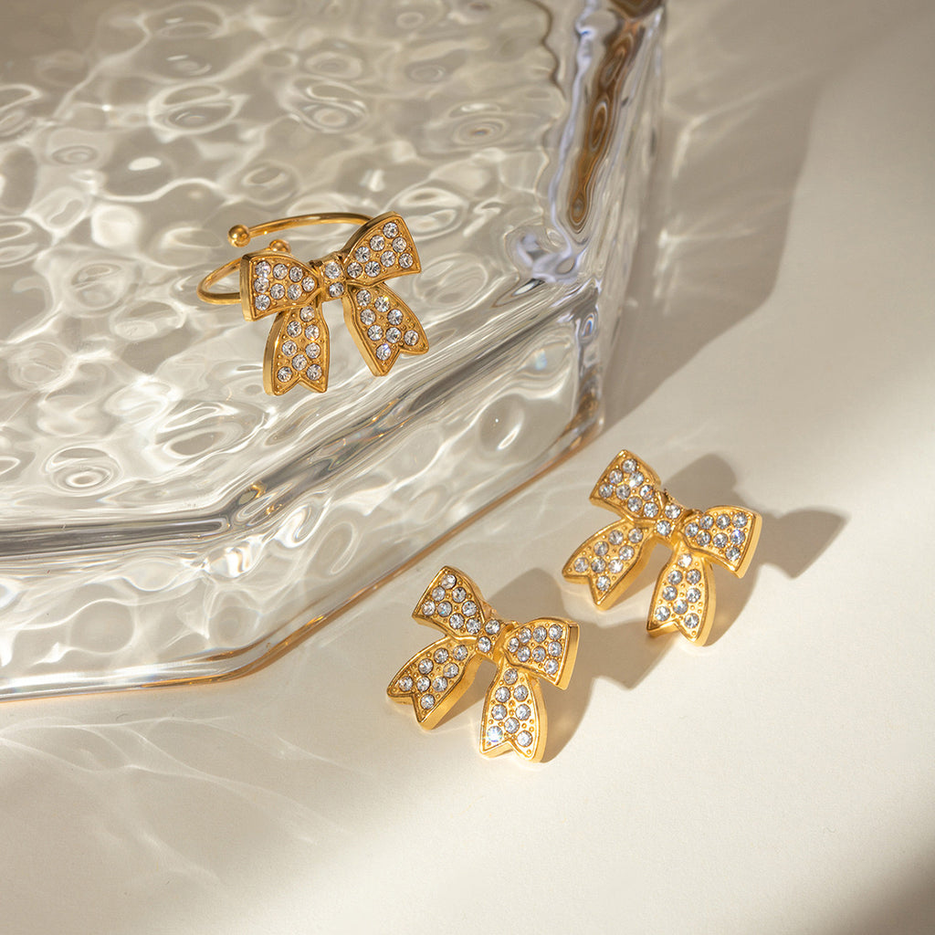 18K Gold Bejeweled Coquette Bow Ring