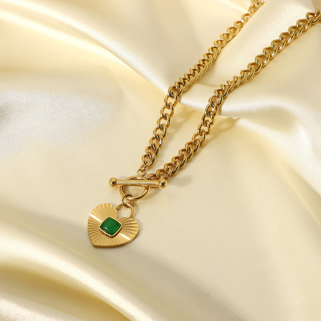 18K Gold Emerald Heart Pendant Statement Necklace