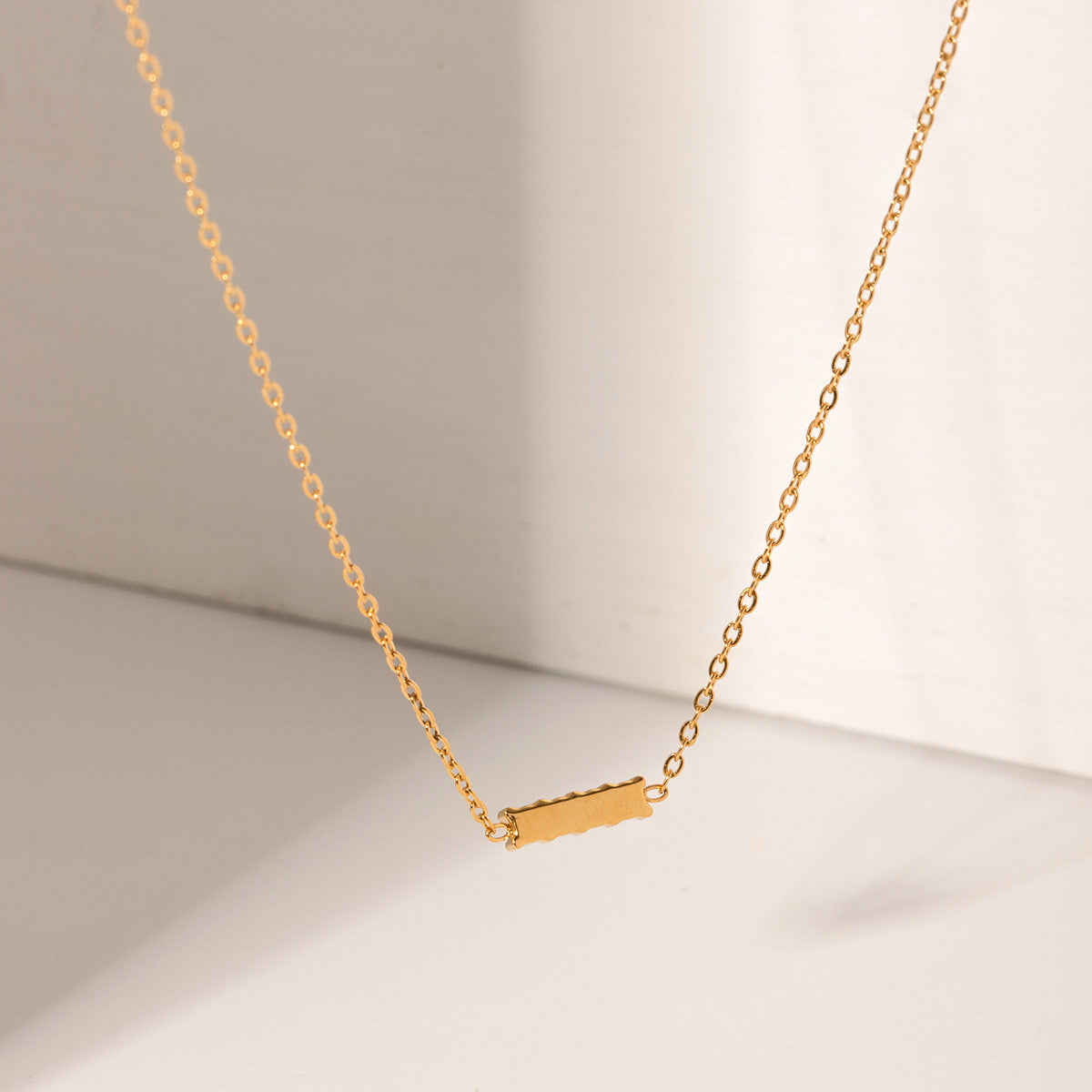 18K Gold Minimalist Bling Bar Pendnat Choker Necklace