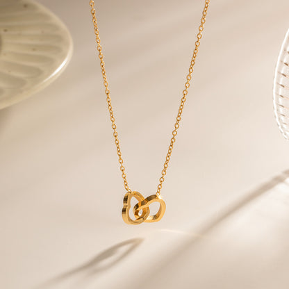 18K Gold Heart Locked Pendant Necklace