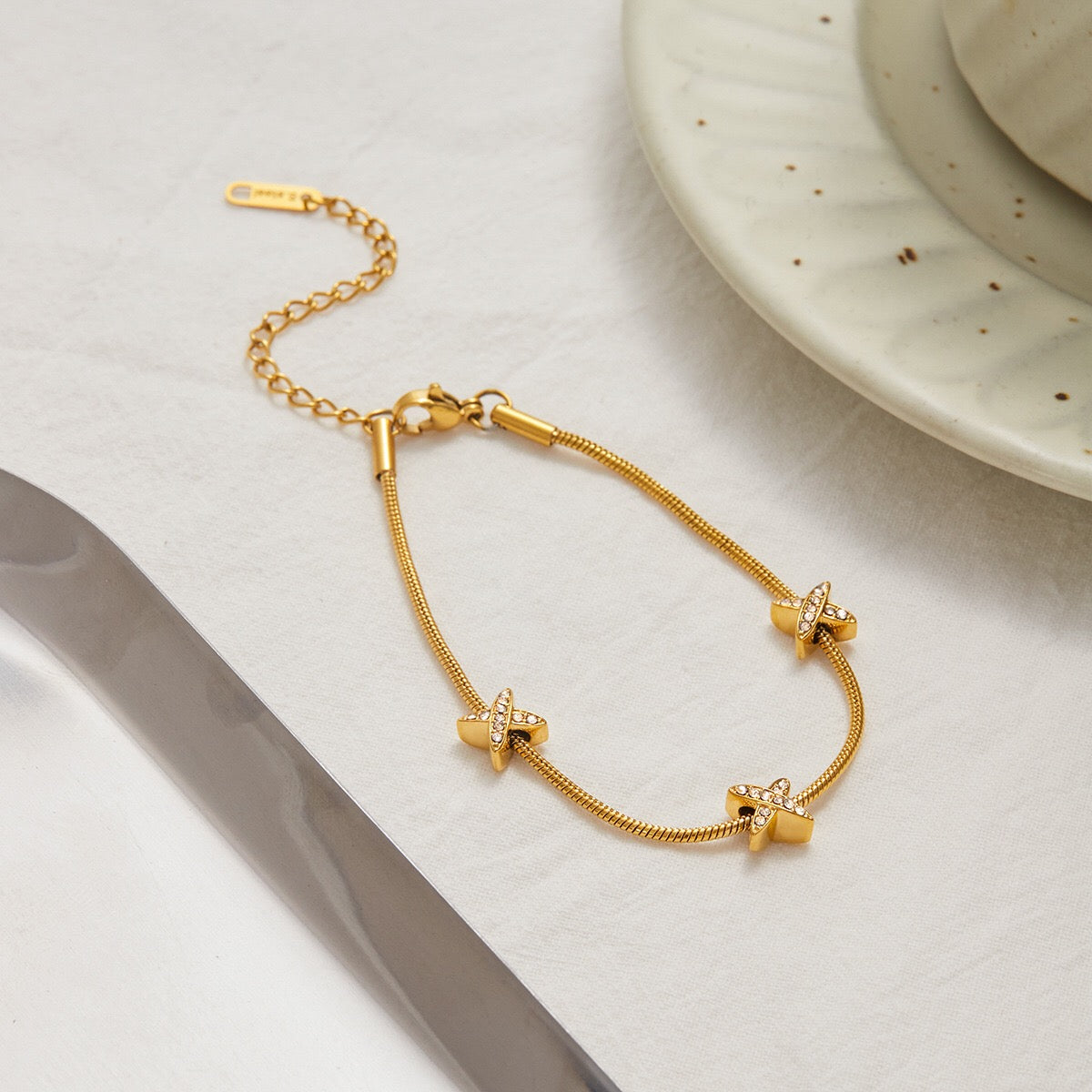 18K Gold Waterproof Dainty Heart Hand Jewelry Chain Bracelet