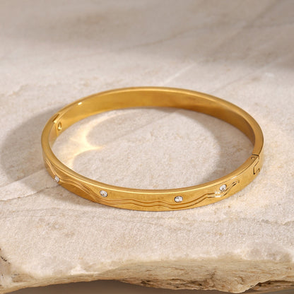 18K Gold Free Spirit Bangle Bracelet