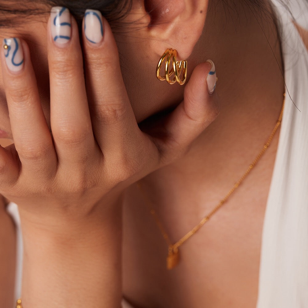 18K Gold Delicate Chic Huggie Earrings