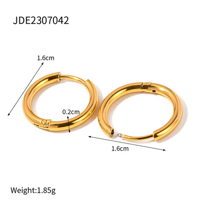 18K Gold Minimalist Geometric Heart Huggie Earrings