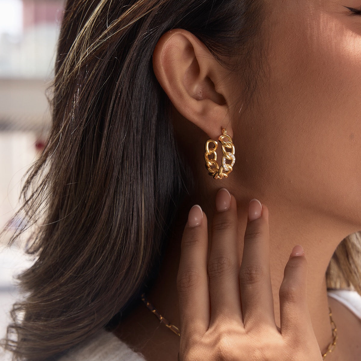 18K Gold Chic Links Chain Hoop Earrings