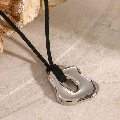 18K Gold Free Flow Geometric Statement Pendant Necklace
