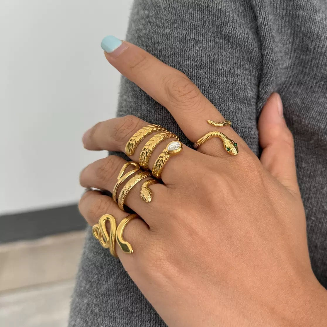 18K Gold Snake Ring