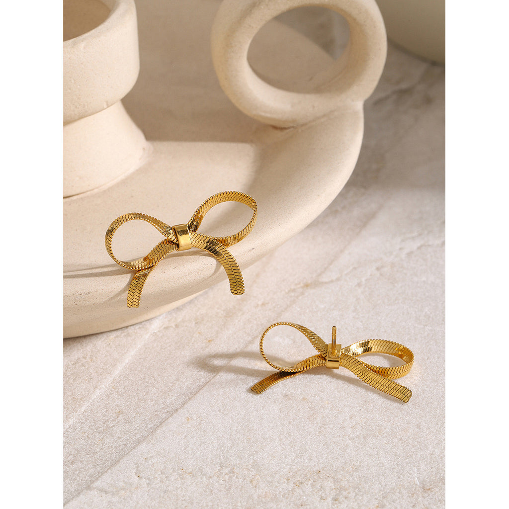 18K Gold Snake Chain Ribbon Bow Cute Stud Earrings