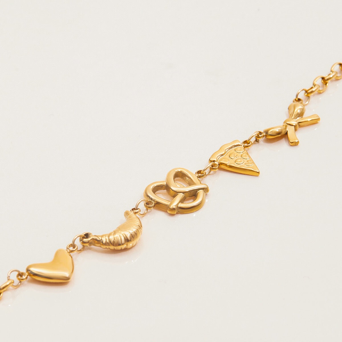 18K Gold Afternoon Tea Heart Chain Bracelet Stack