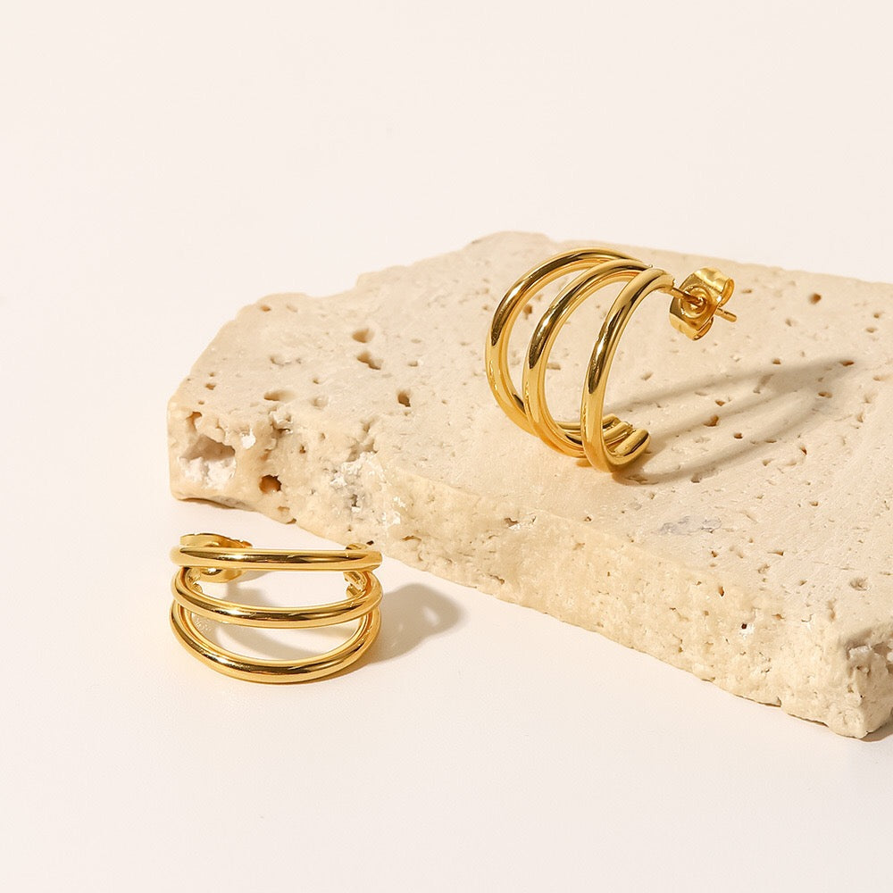 18K Gold Delicate Chic Huggie Earrings