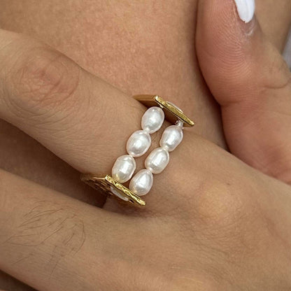 18K Gold Endless Muse Beaded Pearl Statement Ring