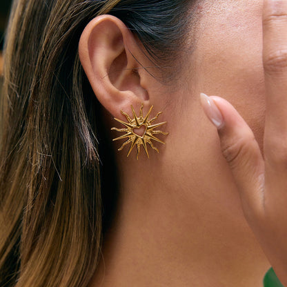 18K Gold Sunburst Heart Statement Stud Earrings