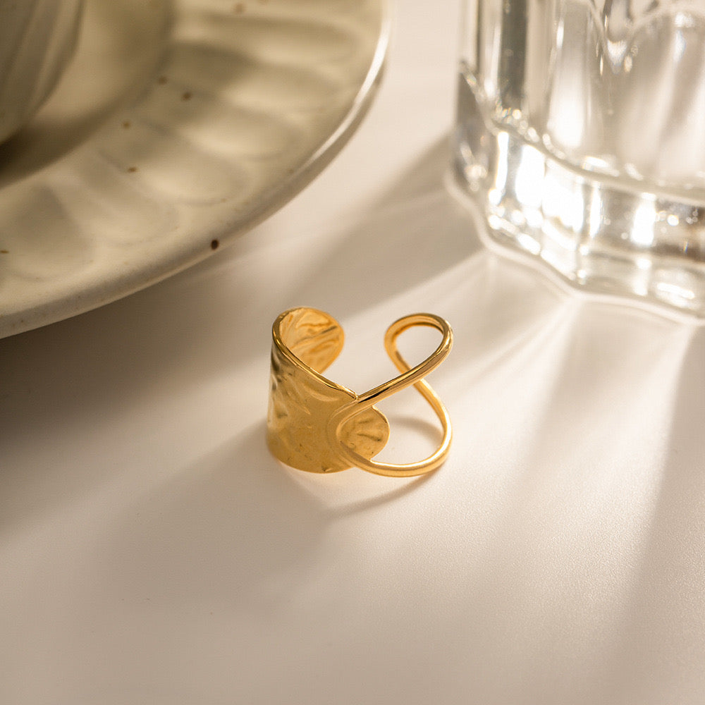 18K Gold Balance Geometric Statement Band Ring