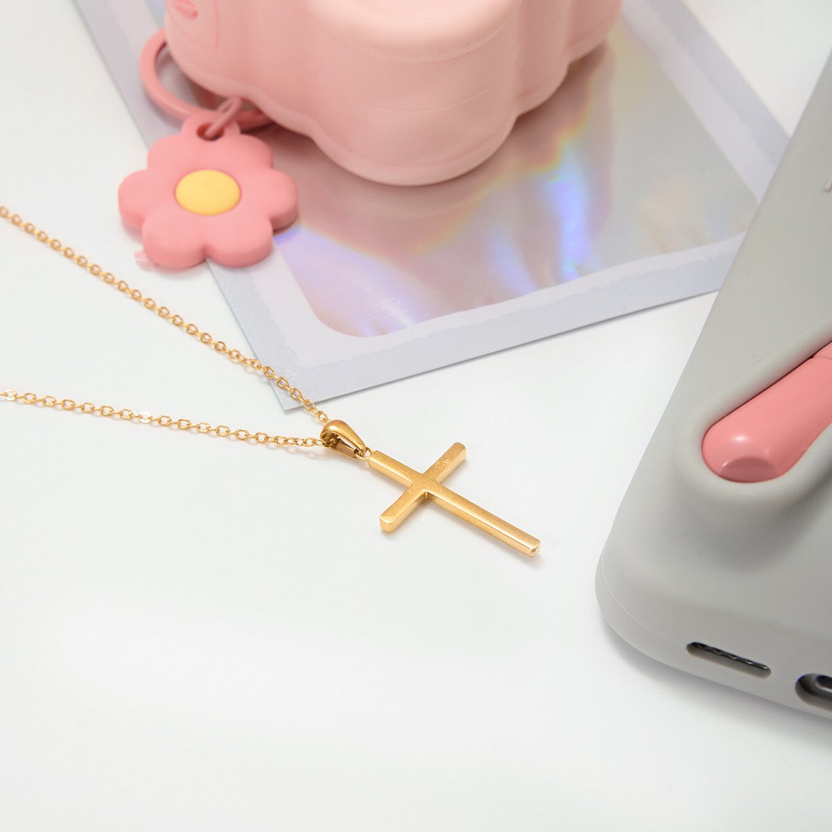18K Gold Elegant Bling Cross Pendant Necklace
