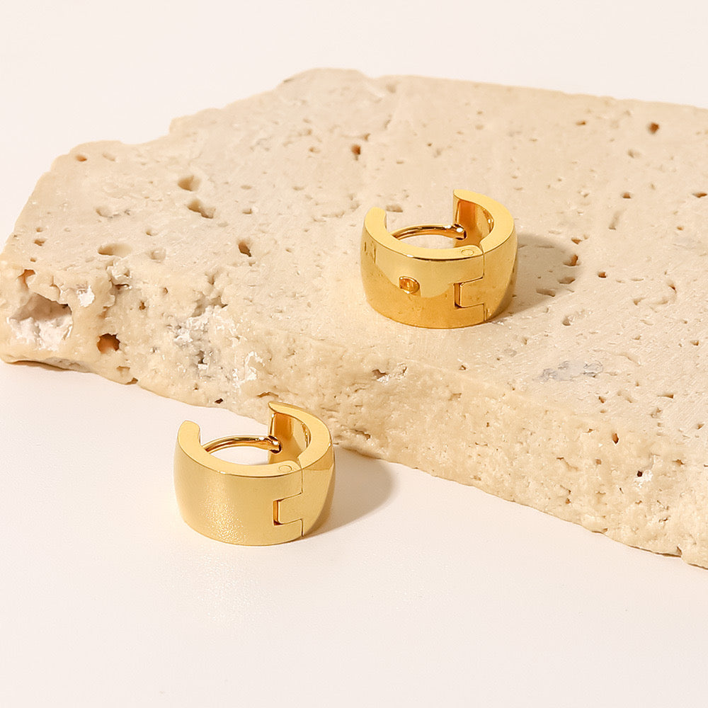 18K Gold Bold Small Hoop Huggie Earrings